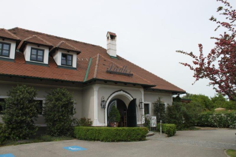 Heuriger & Weinbau Siedler